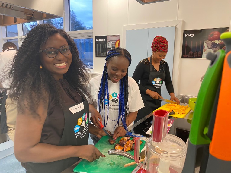 Photographs of people taking part in the Healthy Brain, Healthy Life cooking workshop.